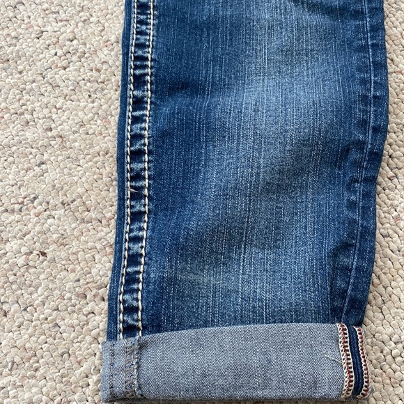 NWT Silver Jeans Boyfriend series Mid-Rise Slim Skinny Leg roll bottom 28x29 - Picture 2 of 6